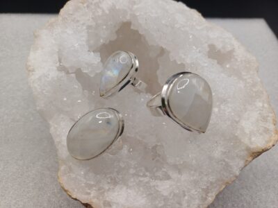 Anillo Piedra de Luna grande
