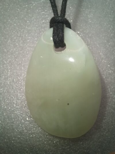 Colgante Jade pacificador